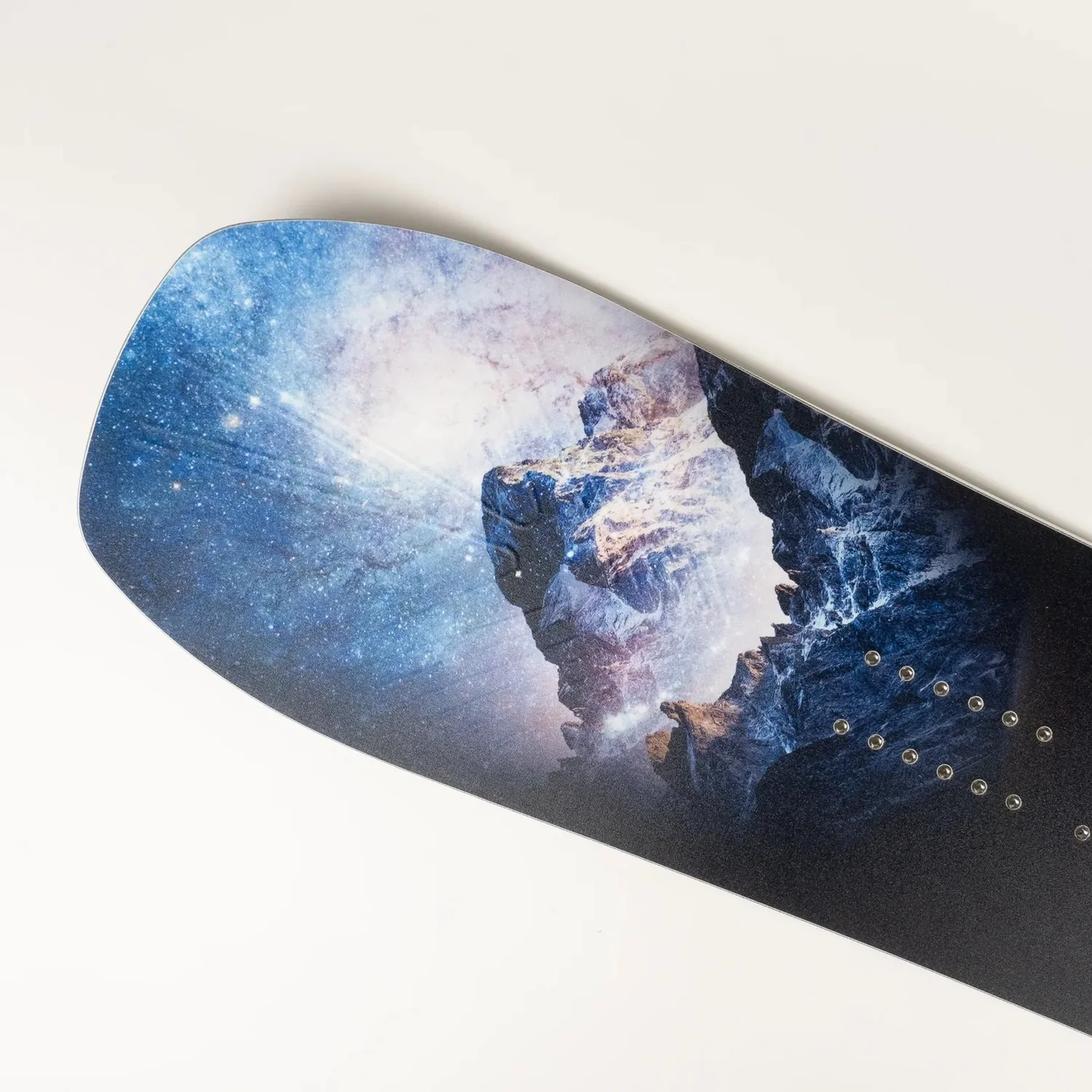 Never Summer Women's Proto Type 3 Snowboard 2026 - Image 3